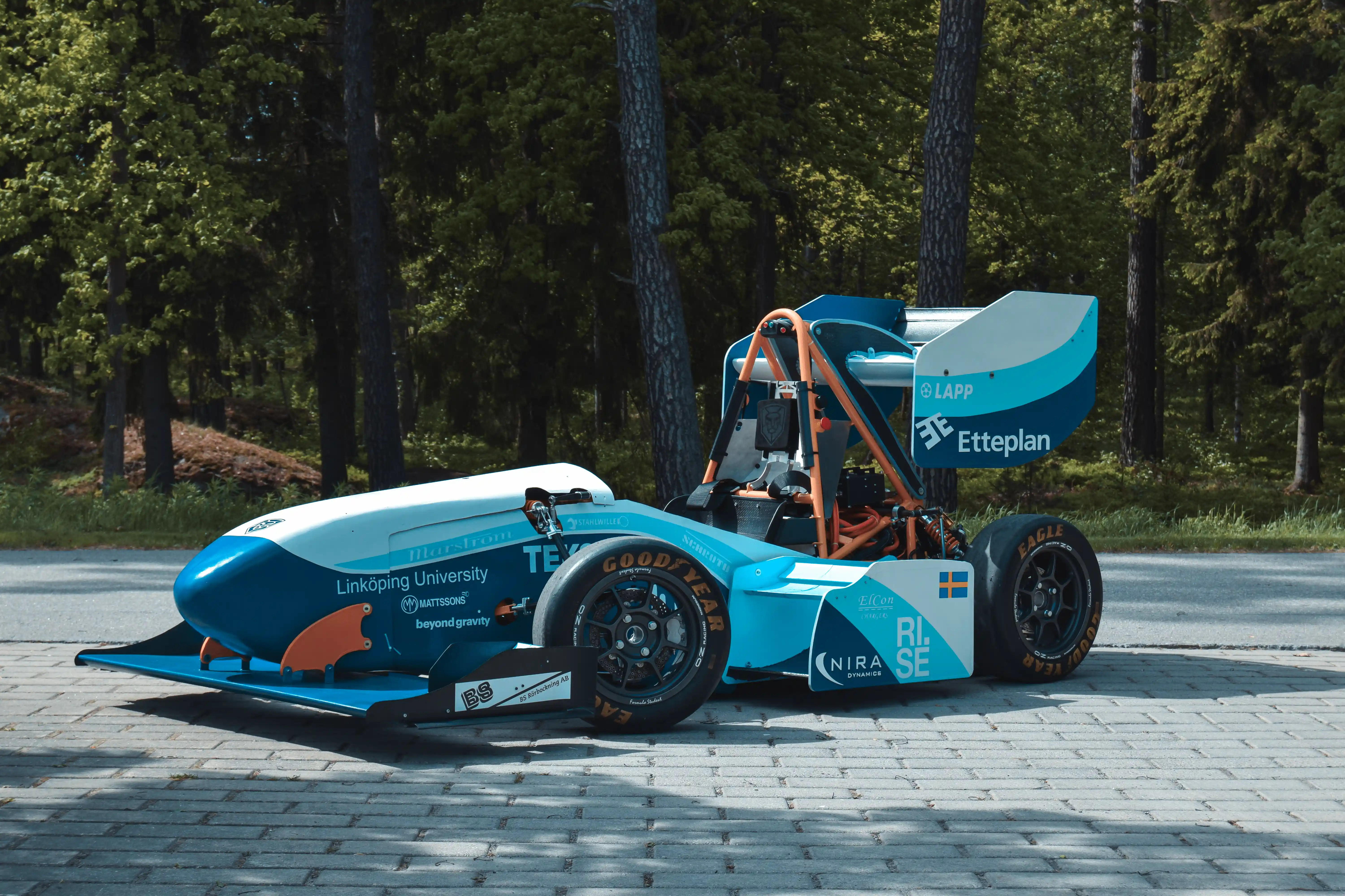 ER22 race car in the garage